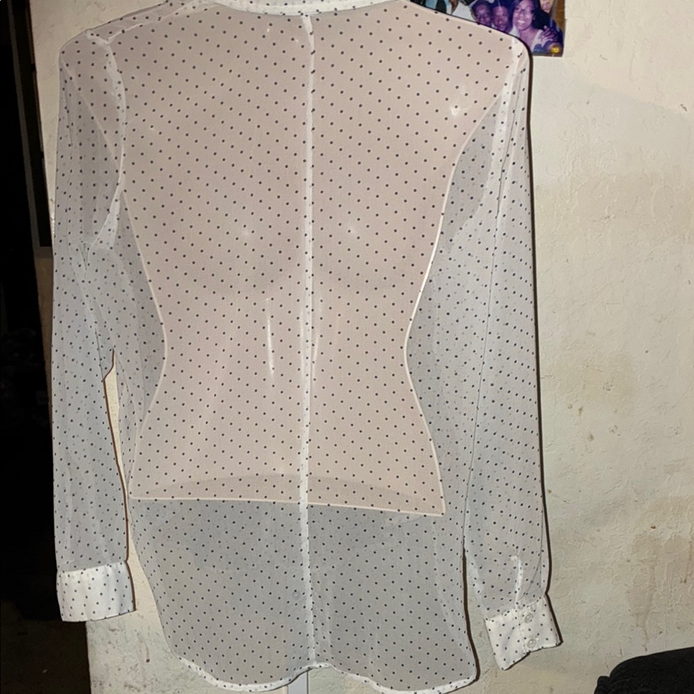 š„Forever 21 Sheer White Button Down Shirt with Black Dots - Picture 6 of 6